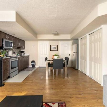 Self Check-In Spacious Apartment With Full Kitchen Ottawa Eksteriør bilde