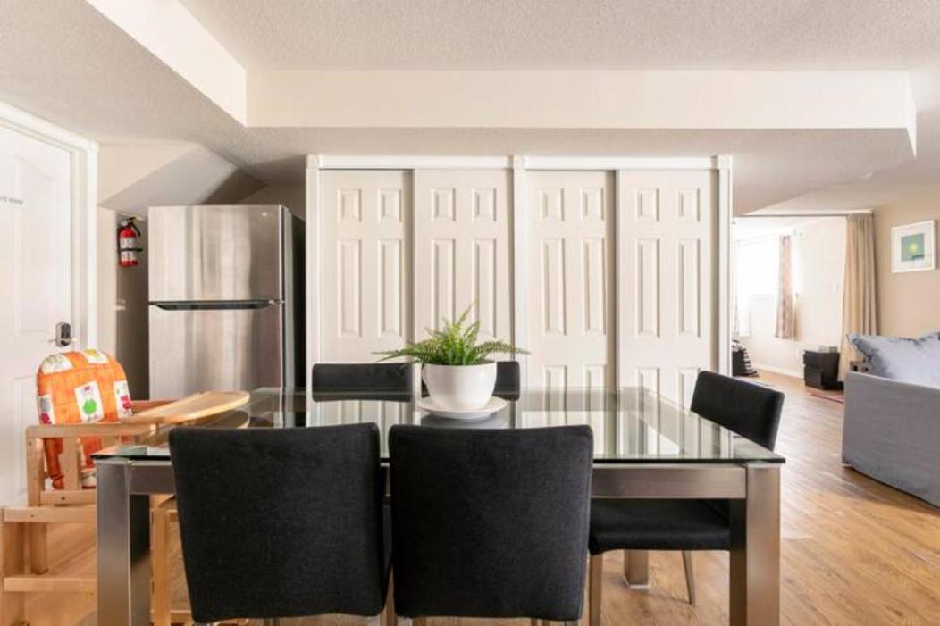 Self Check-In Spacious Apartment With Full Kitchen Ottawa Eksteriør bilde